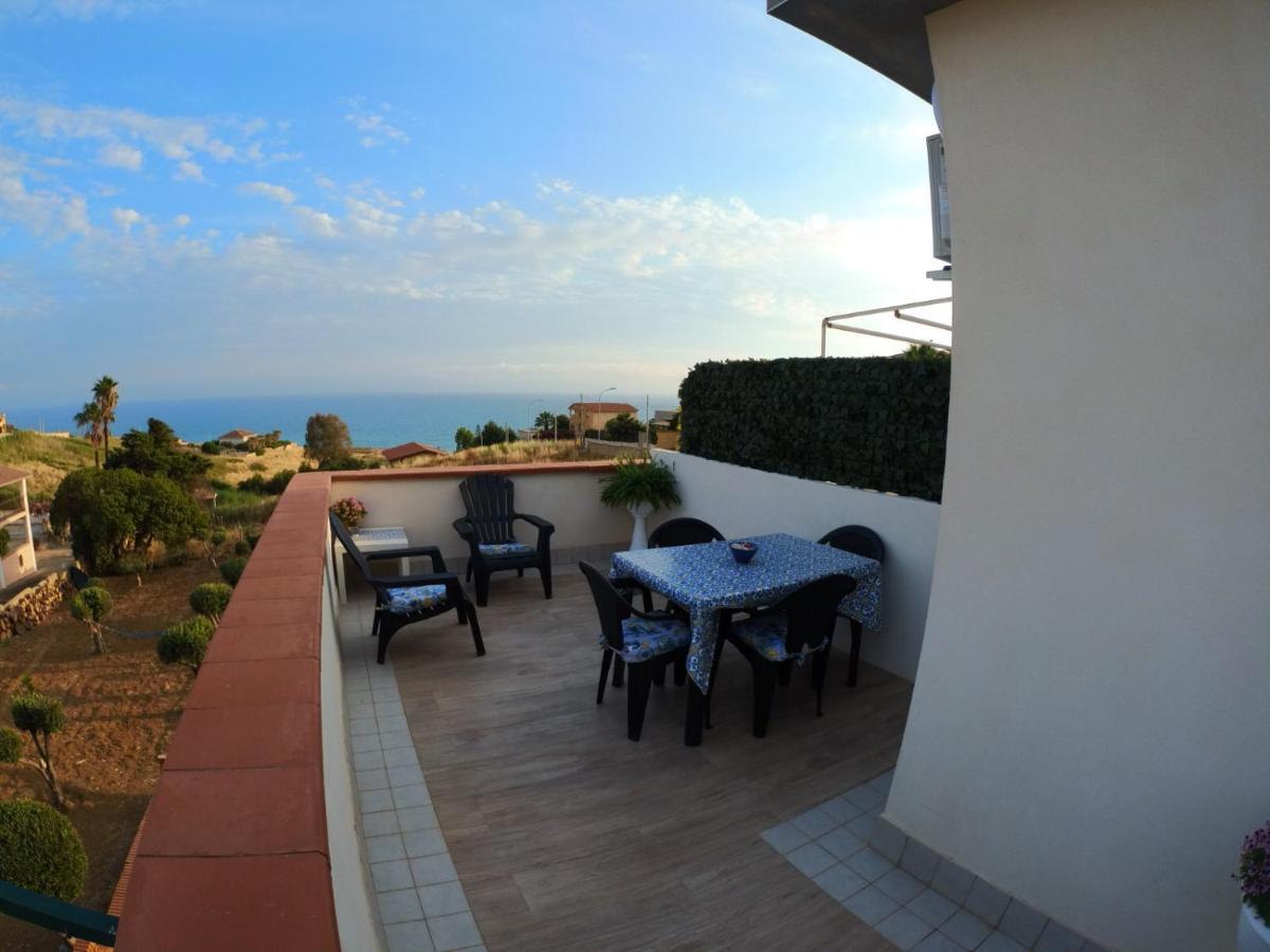 Deep Sea Residence Агридженто Екстериор снимка