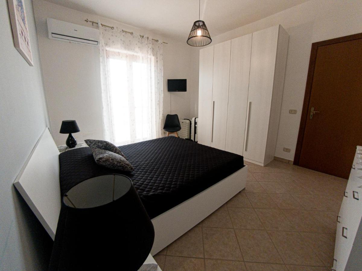 Deep Sea Residence Агридженто Екстериор снимка