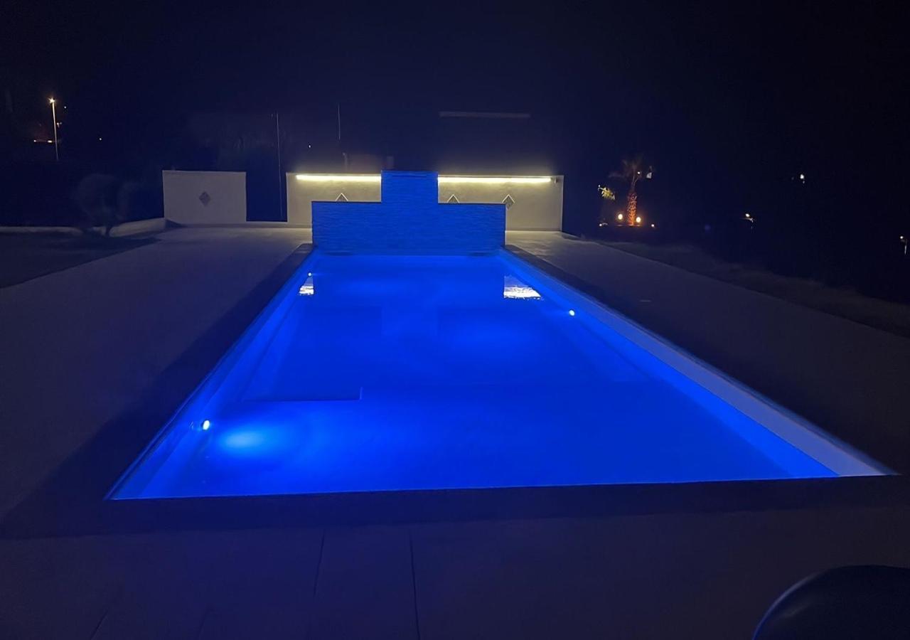 Deep Sea Residence Агридженто Екстериор снимка